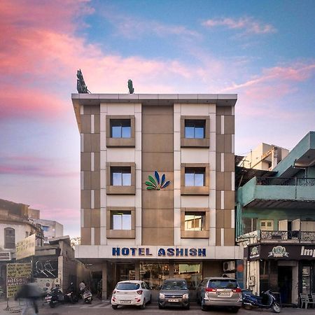 Hotel Ashish Ahmedabad Ngoại thất bức ảnh