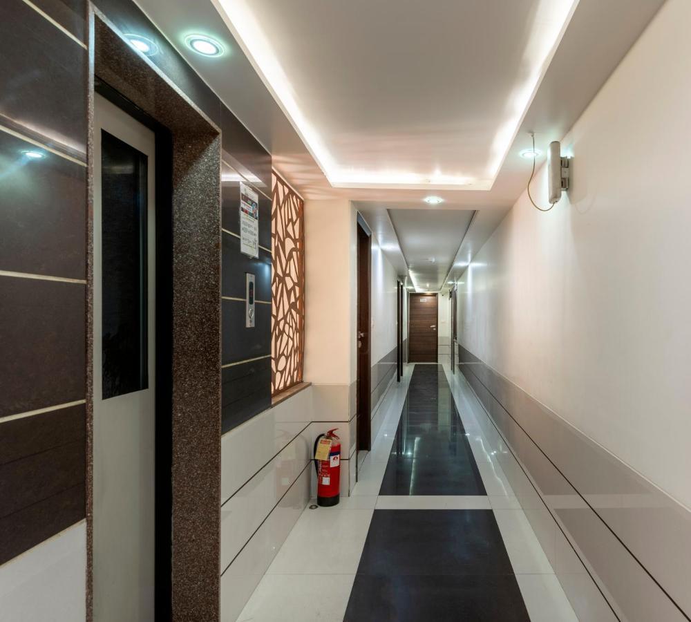 Hotel Ashish Ahmedabad Ngoại thất bức ảnh