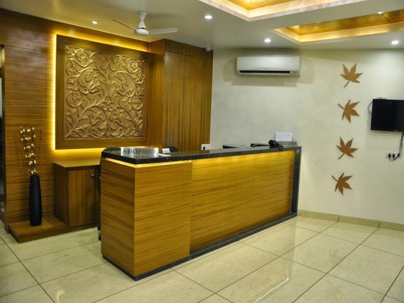 Hotel Ashish Ahmedabad Ngoại thất bức ảnh